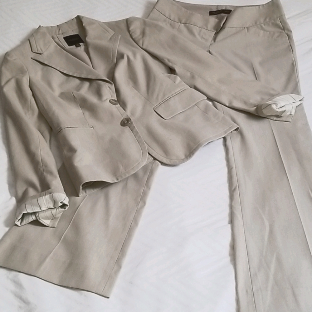 Suit